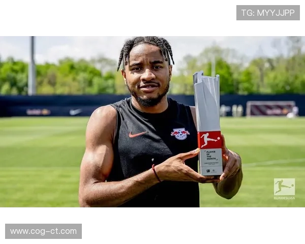 [德甲]恩昆库横传送助攻 波尔森兜射入球门.